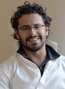 Boundless founder and CEO Ariel Diaz '02 Th'04
