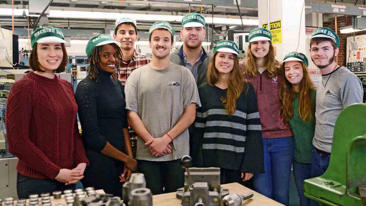 Vassar students in the Thayer Machine Shop